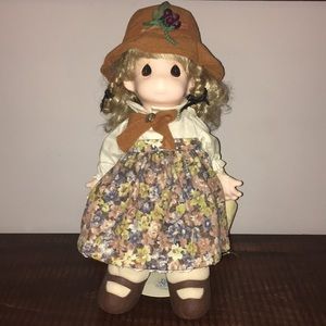 Autumn Ashley Precious Moments Doll